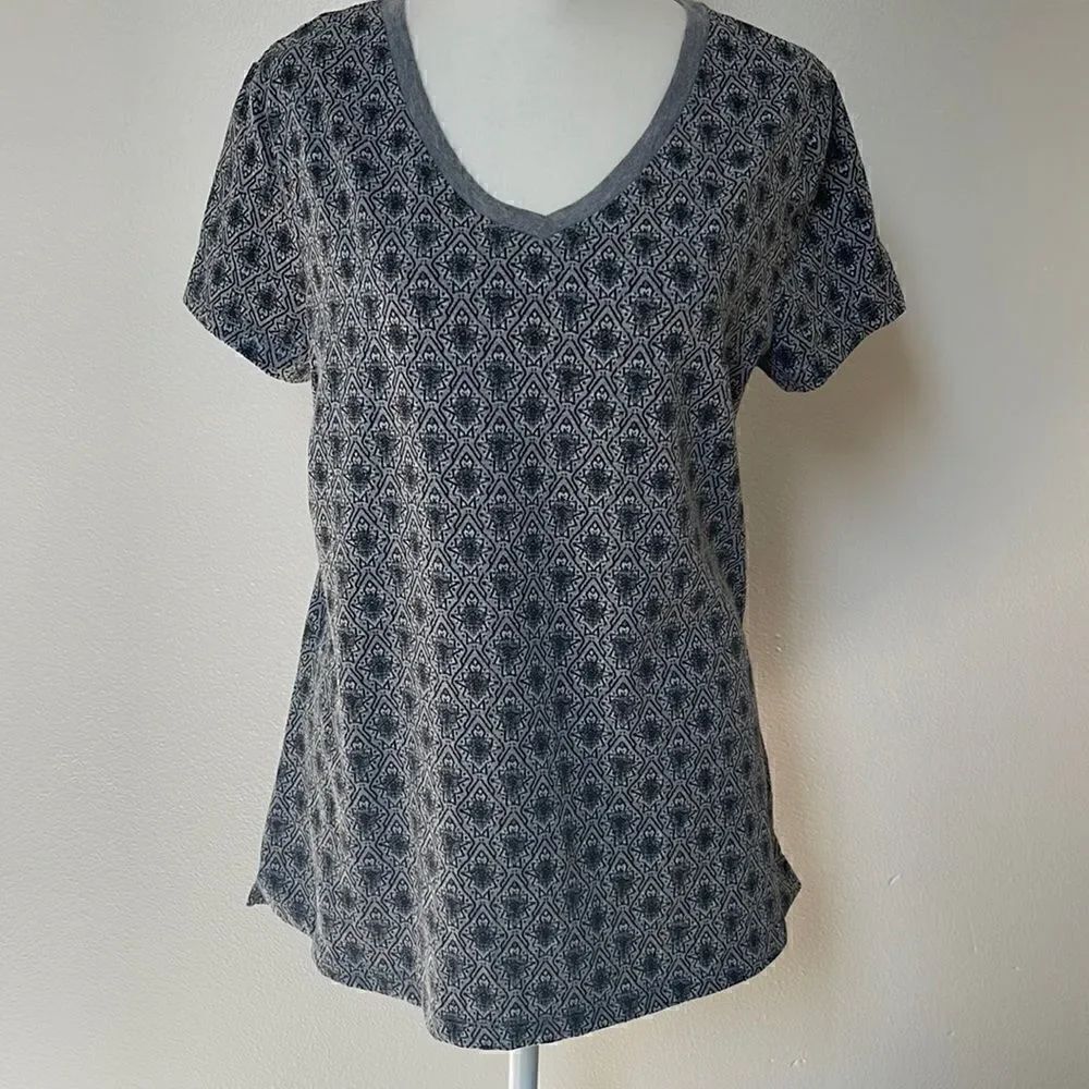 Great Northwest Indigo V-neck T-shirt. Size Medium.